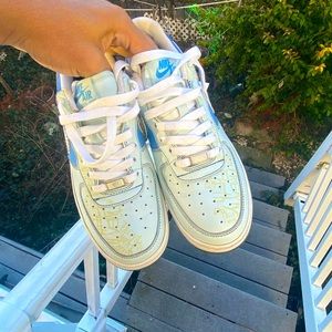 - Nike Air Force one